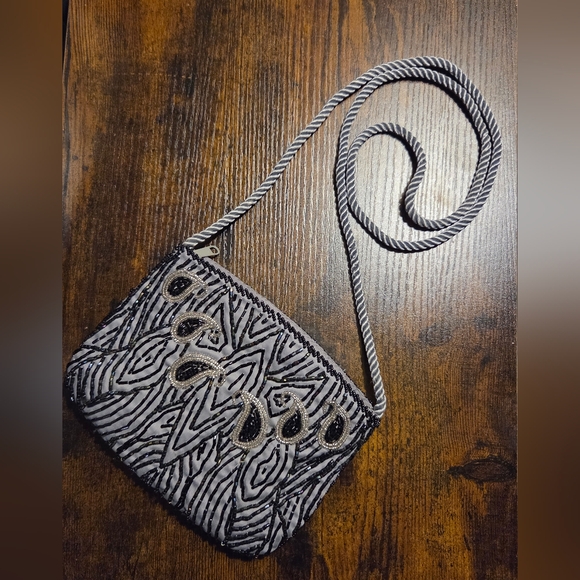 Vintage Blue & Grey Women's Crossbody Beaded Satin Clutch/Bag with Cloth Rope - Picture 4 of 11